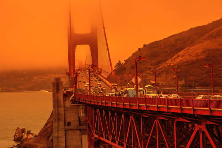 Golden Gate Bridge with smog from Californian fires