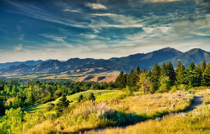 Stunning scenic mountain ranges and nature area in Montana summertime